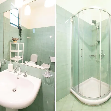 Casa Adele With Terrace شقة لوكا